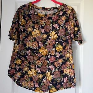 LOFT floral tee size M